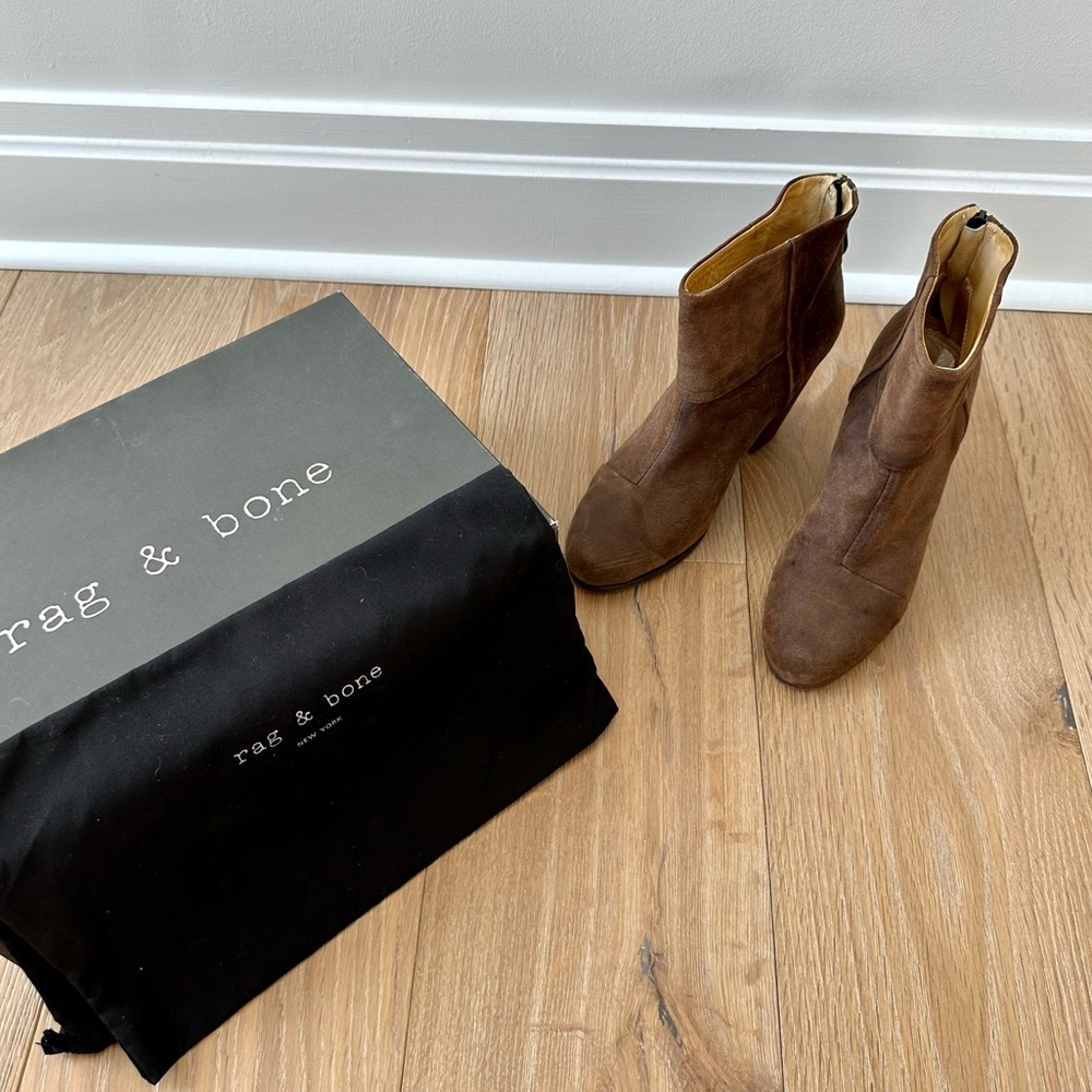 Rag & Bone Classic Newbury Boots in Brown Suede